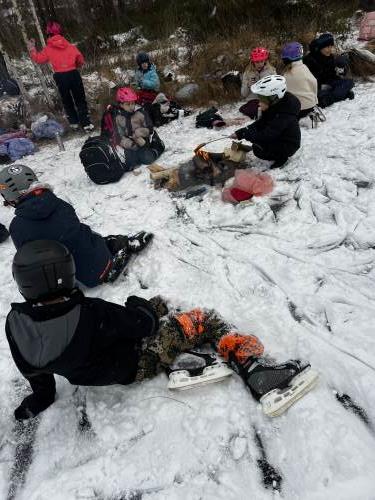 Samlingspunkt med mat og varme. 